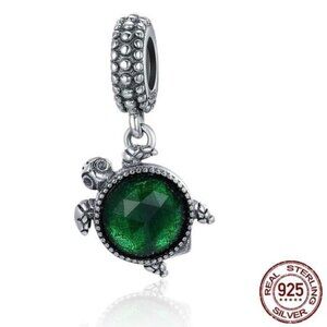 Boutique Loggerhead Charm 925 Sterling Silver Emerald Green Sea Turtle Charm